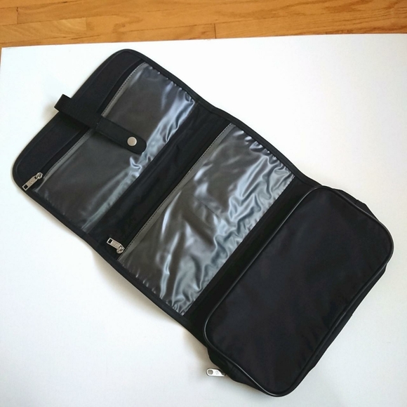 Samsonite Bags 25 Samsonite Black Traveltoiletry Bag Poshmark